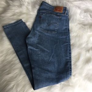 711 Skinny Levi’s Jeans
